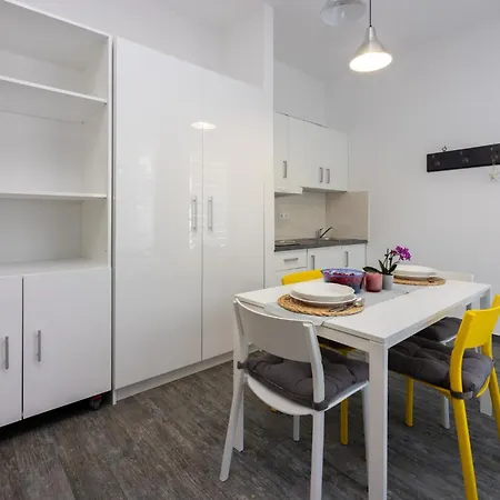Valmor Apartman Crikvenica