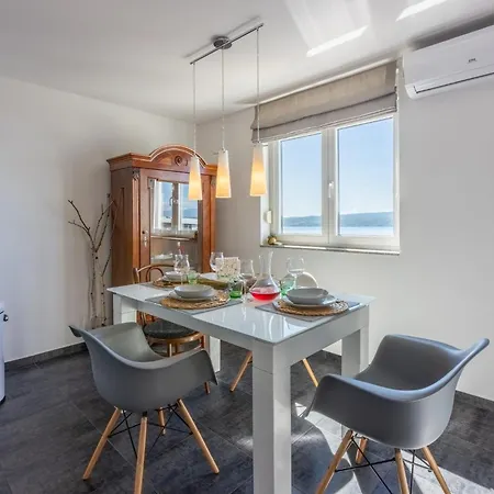 Valmor Apartman Crikvenica