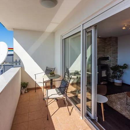 Valmor Apartman Crikvenica